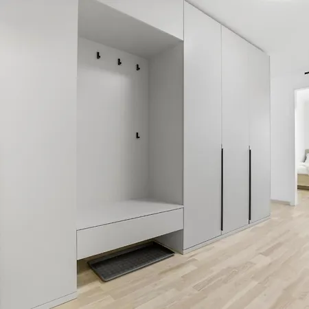 Modern 2-bedroom In Downtown Apartment